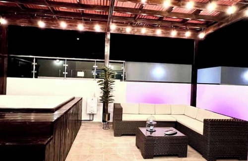 Licey al Medio House | Outstanding Pent House w/Jacuzzi