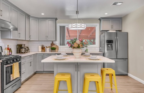 Monrovia House | Outstanding Designed Beautiful Home close to Universal Studio & Disney