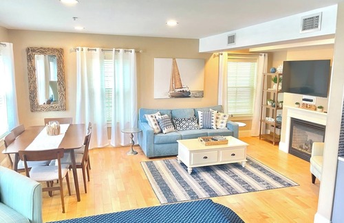 York Beach Condo | Outstanding location in the heart of Shorts Sands Village