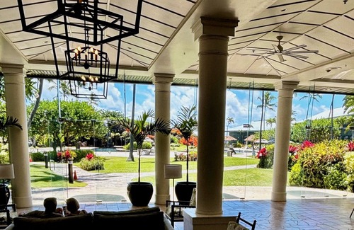 Hanamaulu Resort | OUTSTANDING OCEAN AND POOL VIEWS FROM TOP FLOOR! GREAT DEAL WITH NO RESORT FEES!
