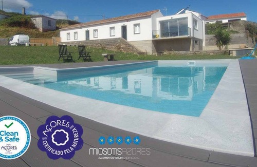Nordeste House | Oven's Houses (The House) - House for couple