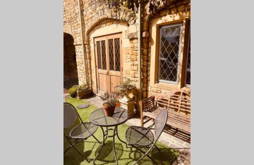Chipping Campden House | Over The Arches, Chipping Campden