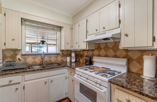 East Pensacola Heights House | Over The Hill By The Bayou- New Listing in Pensacola Heights with Pool!