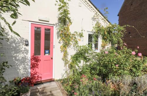Over Apartment | Over Village Studio