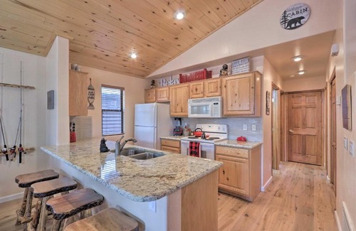 Heber House | Overgaard Cabin at Bison Ranch with Grill and Deck