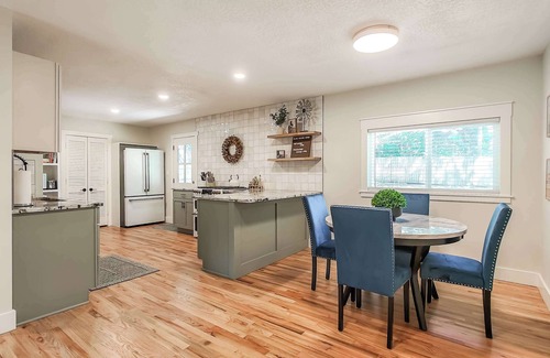 Overland Park House | Overland Park Beauty! 3BD 2BA New Listing!