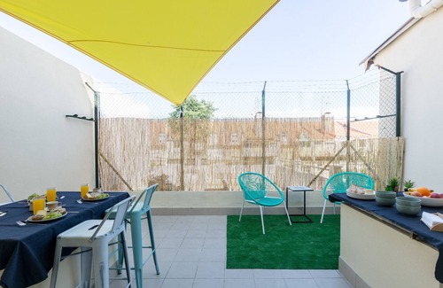Socorro Apartment | Overlook Largo da Graça at a Comfy Flat