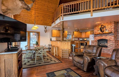 Pagosa Springs House | Overlook the San Juan River. Views of Pagosa Peak! Secluded