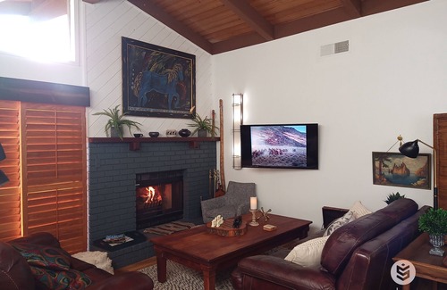 Oak Creek Condo | Overlooking Amazing Pool, 2 King en suite Condo, location, location, location!