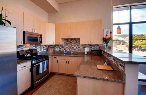 North Broadway - Holiday Condo | Overlooking foothills, trails, restaurants, shops and more