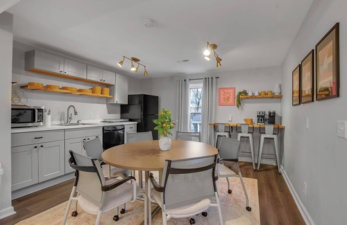 Orchard Park Apartment | Overnight in OP | Location, Vibe, Location!