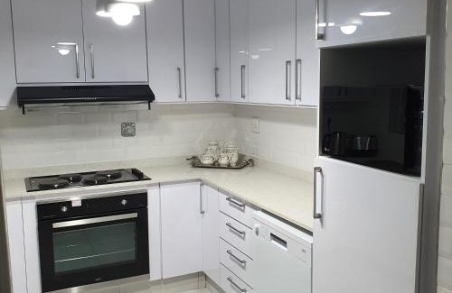 Berea Apartment | Overport Durban Halaal Accommodation 2V "No Alcohol Strictly Halaal No Parties" Entire Luxury Apartment, 2 Bedroom, 4 Sleeper, Self Catering, 300m from Musjid Al Hilaal