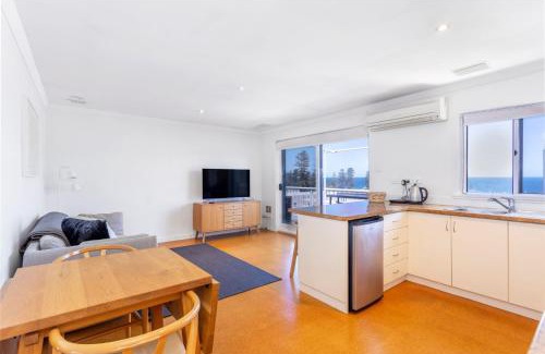 Cottesloe Apartment | Overton Gardens Apartment