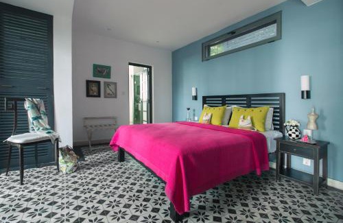 Talpe Hotel | Owl and the Pussycat Hotel & Restaurant