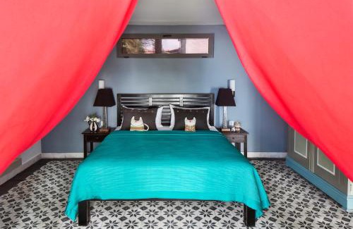 Talpe Hotel | Owl and the Pussycat Hotel & Restaurant