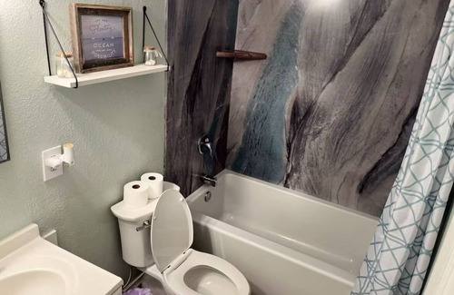 New Warrington Cottage | OWL’S NEST