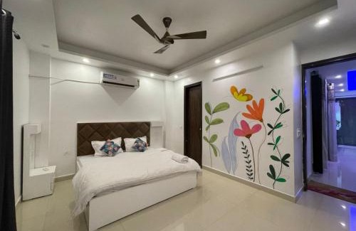 Sainik Farm Bed & Breakfast | Own stay Indra enclave