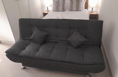 Parklands Apartment | Oxford Getaway-House
