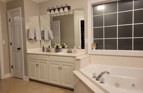 Twelve Oaks House | Oxford Home Away from Home