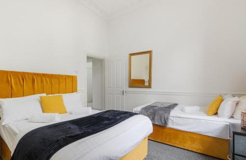 City of Westminster Apartment | Oxford Street 1 Bedroom Shopping Retreat! 3GC
