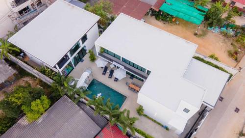 Nong Prue Villa | OXYGEN Luxury PoolVilla Pattaya Jomtien Beach walking street 7 Bedrooms