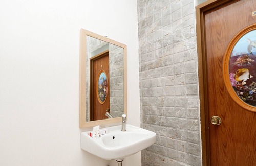 Semarang Hotel | OYO 1251 Residence 8