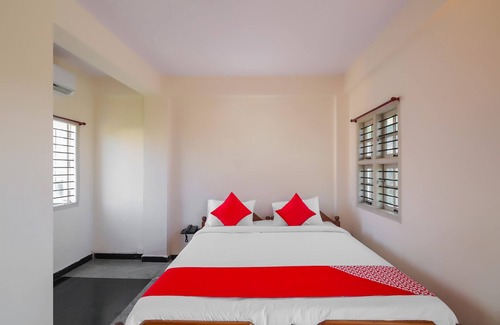 Mysore Hotel | OYO 17057 Narayani Residency