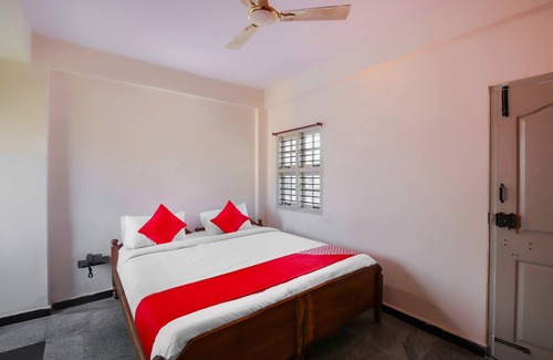 Mysore Hotel | OYO 17057 Narayani Residency