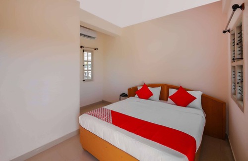 Mysore Hotel | OYO 17057 Narayani Residency