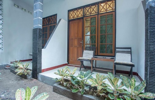 Senggigi Hotel | OYO 1929 Senggigi Hill View Homestay Syariah