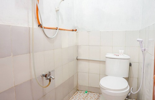 Rancabali Hotel | OYO 2369 Cempaka Homestay