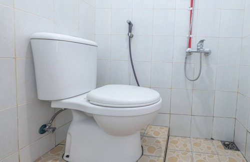 Makassar Hotel | OYO 2775 RF Homestay