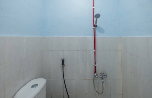 Makassar Hotel | OYO 2775 RF Homestay