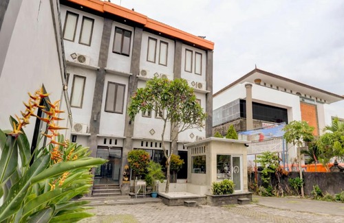 Cokroaminto Hotel | OYO 3156 Hotel Warta Dua