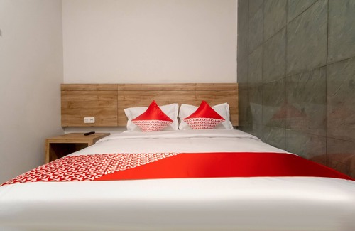 Medan Hotel | OYO 3159 Festive Inn