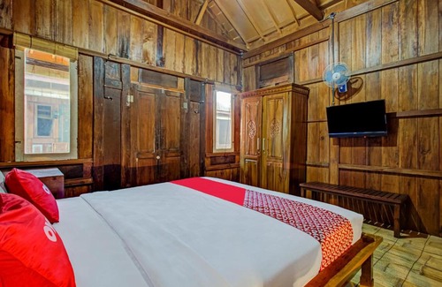 Padonan Hotel | OYO 3834 House Tien