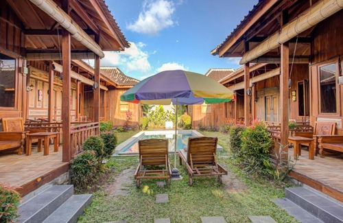 Padonan Hotel | OYO 3834 House Tien
