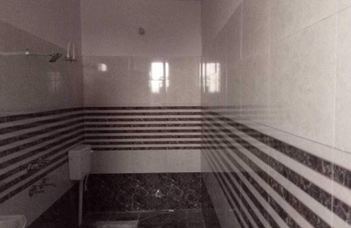 Kanpur Hotel | OYO 81071 Raj Sadan Guest House