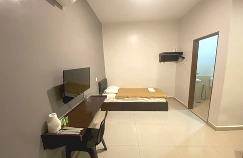 Lumut Hotel | OYO 89715 CK Hotel 2