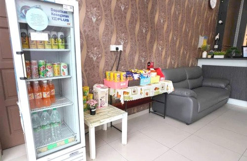 Lumut Hotel | OYO 89715 CK Hotel 2