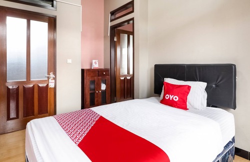 Parongpong Hotel | OYO 90026 Guest House Teras Waruga