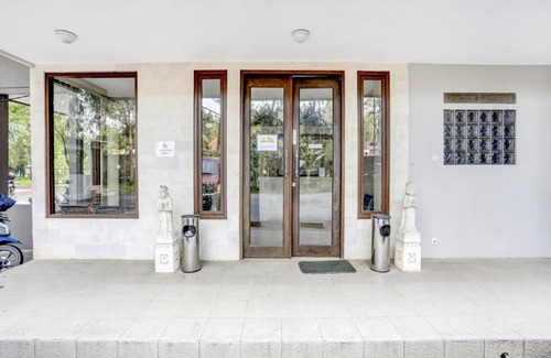 Samarinda Hotel | OYO 90027 Ulin Guesthouse