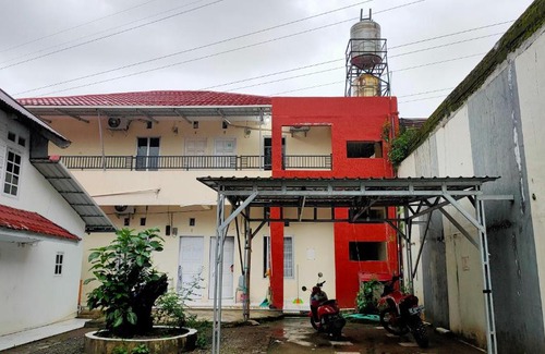 Panakkukang Hotel | OYO 90090 Adhyaksa Syariah Guest House