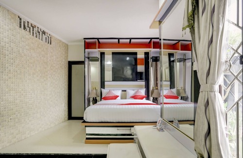 Denpasar Utara Hotel | OYO 90131 Liberty Guest House