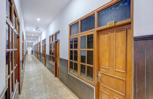 Mengwi Hotel | OYO 90201 Hotel Bina Artha