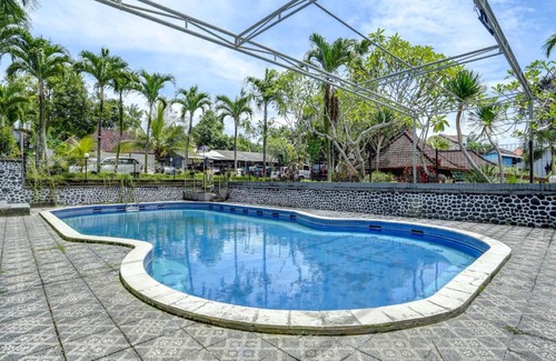 Mengwi Hotel | OYO 90201 Hotel Bina Artha