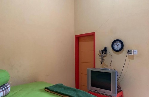 Jeneponto Hotel | OYO 90770 Wisma Rima Melati