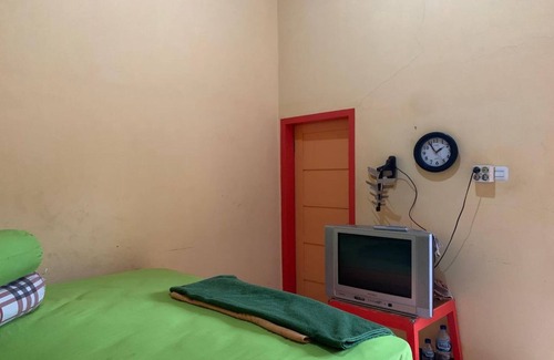 Jeneponto Hotel | OYO 90770 Wisma Rima Melati