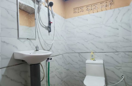 Kota Bharu Hotel | OYO 90799 Sharhan Residence