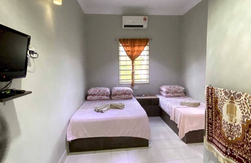 Kuah Hotel | OYO 91002 D Qamar Motel